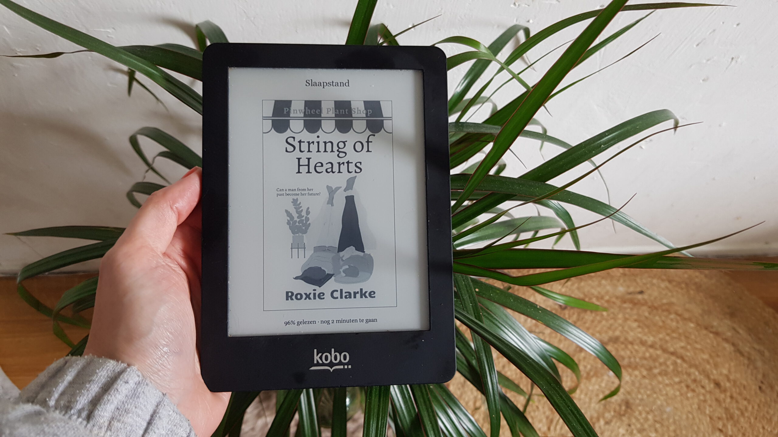 String of Hearts Roxie Clarke Book Review